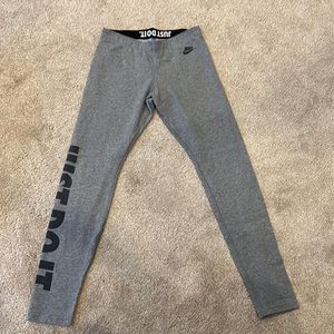 Nike women’s Leggings
